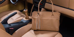 Bagagerie assortie à la sellerie Porsche Boxster