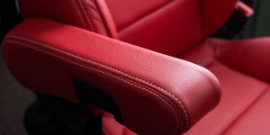 Siège sellerie cuir rouge Notin